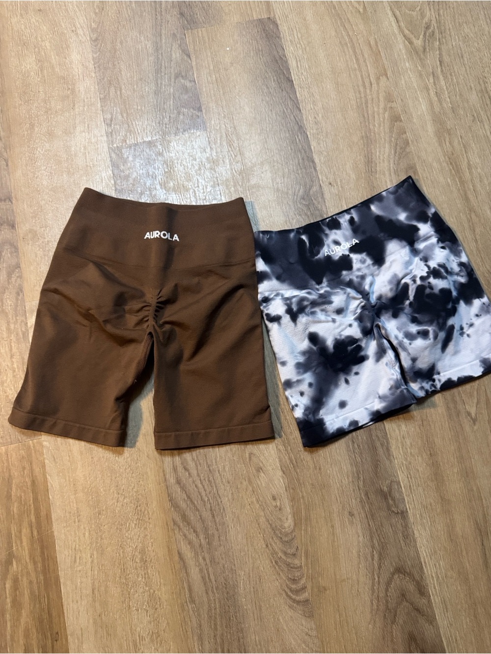 AuroLa Bike Shorts Duo - Chocolate Brown & Black/White Tie-Dye 2 pairs - Picture 6 of 6